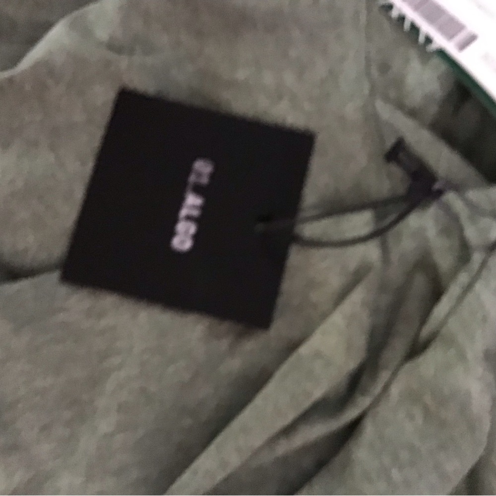 01.Algo, olive large